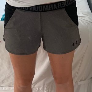 Under armour athletic shorts with pocket